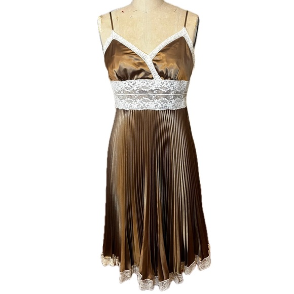Betsey Johnson Dresses & Skirts - Vintage Betsey Johnson Pleated Lace Gold Dress